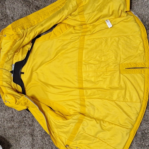 Athleta "Rockview" lined nylon hooded zipper vest - L - gold yellow - Picture 10 of 11